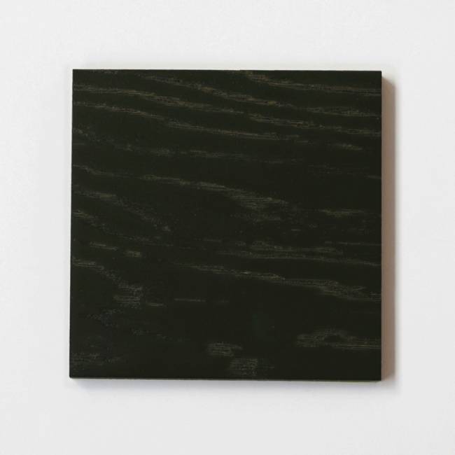 Próbka koloru green ivy na naturalnym fornirze dębowym