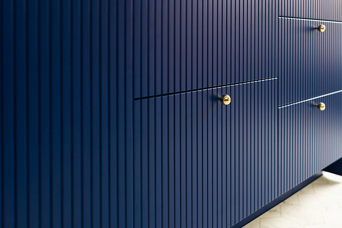 Grooved vertical_galeria_KP 2J9A8030